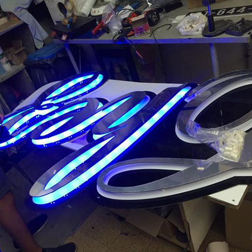 Enseigne lumineuse Toulon Hyères - Kleber Gravure